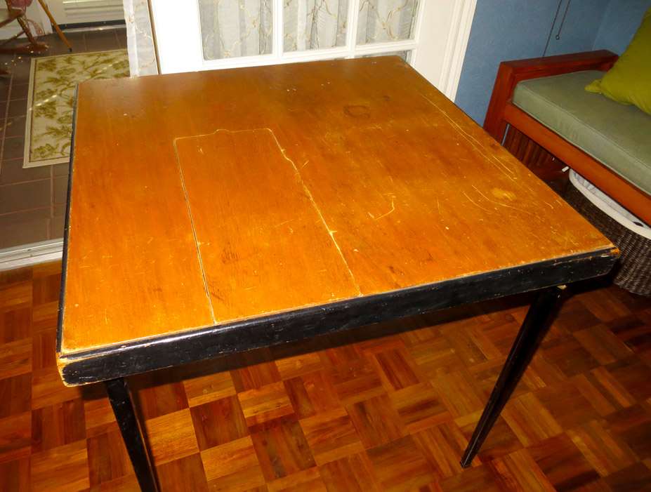 Mrs. Padilly's Vintage Singer Featherweight Folding Table