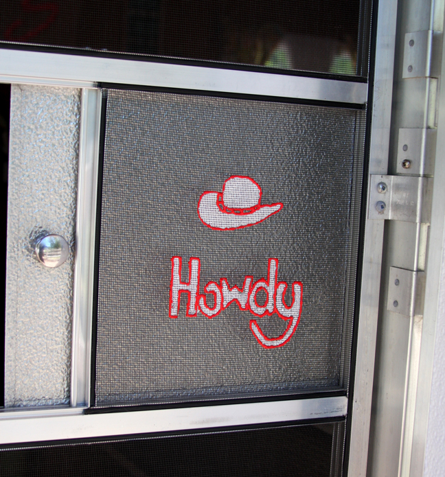 Red Outlined Howdy Stencil